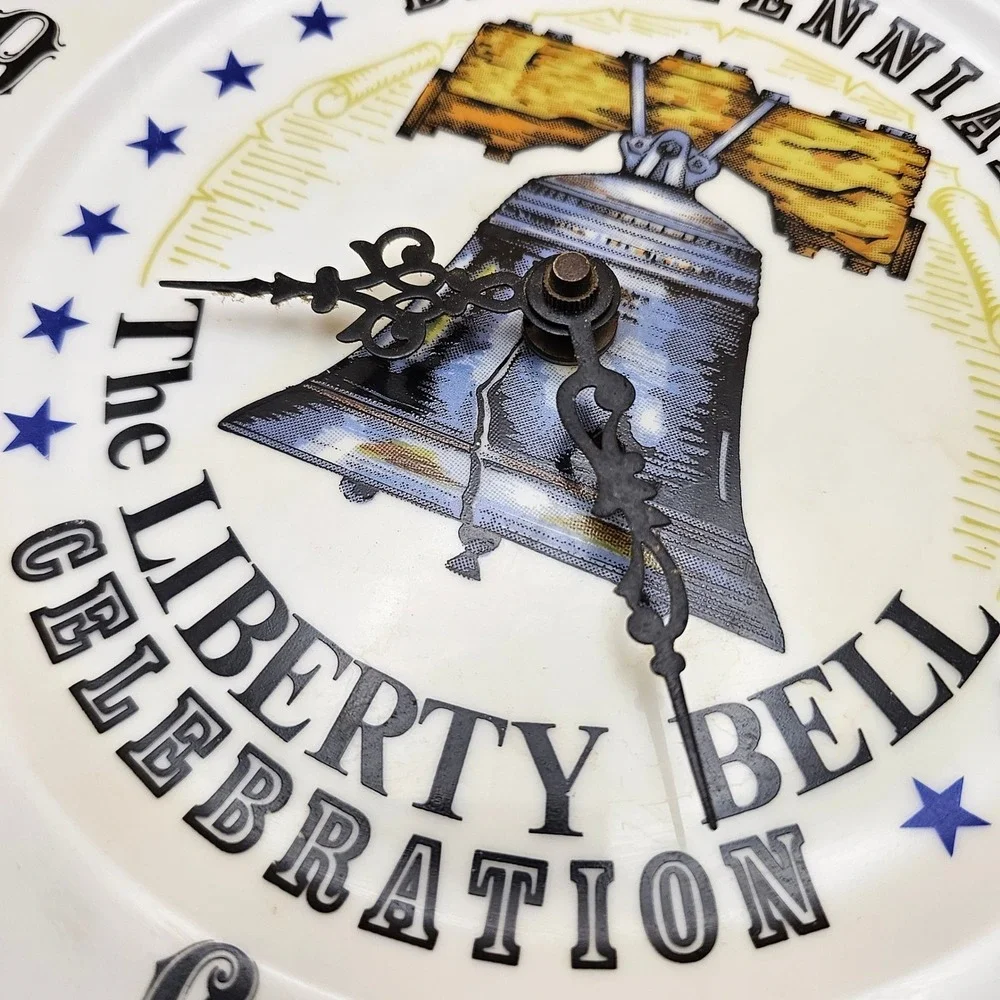 Bicentennial Liberty Bell Celebration Wall Clock Decorative Plate 1976 It works!